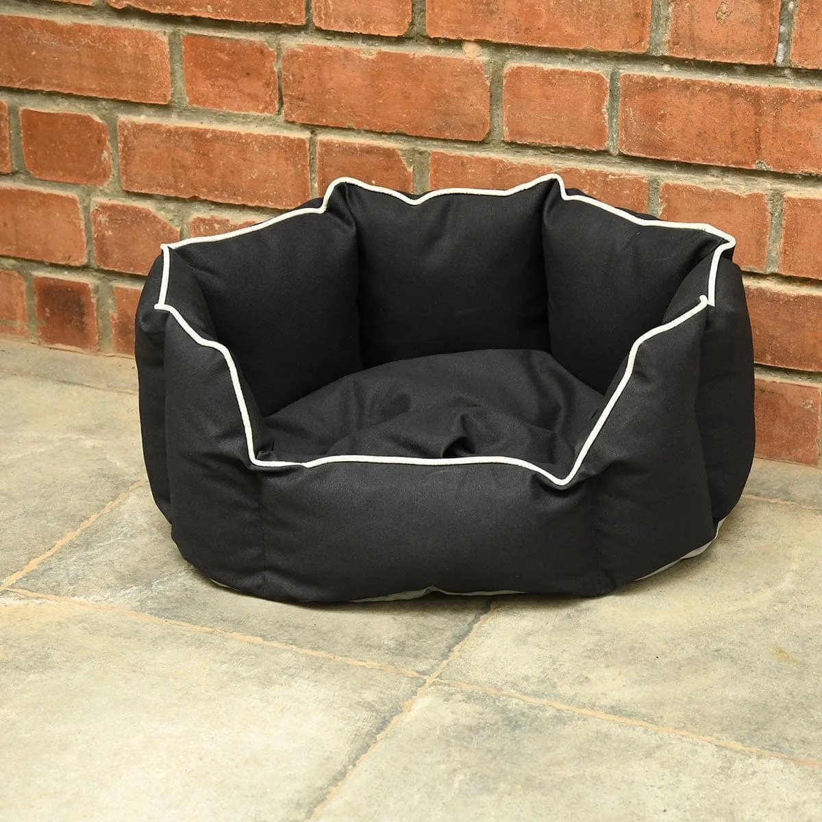 Acrylic Coated Cat Bed - Kyoko - Midnight Black