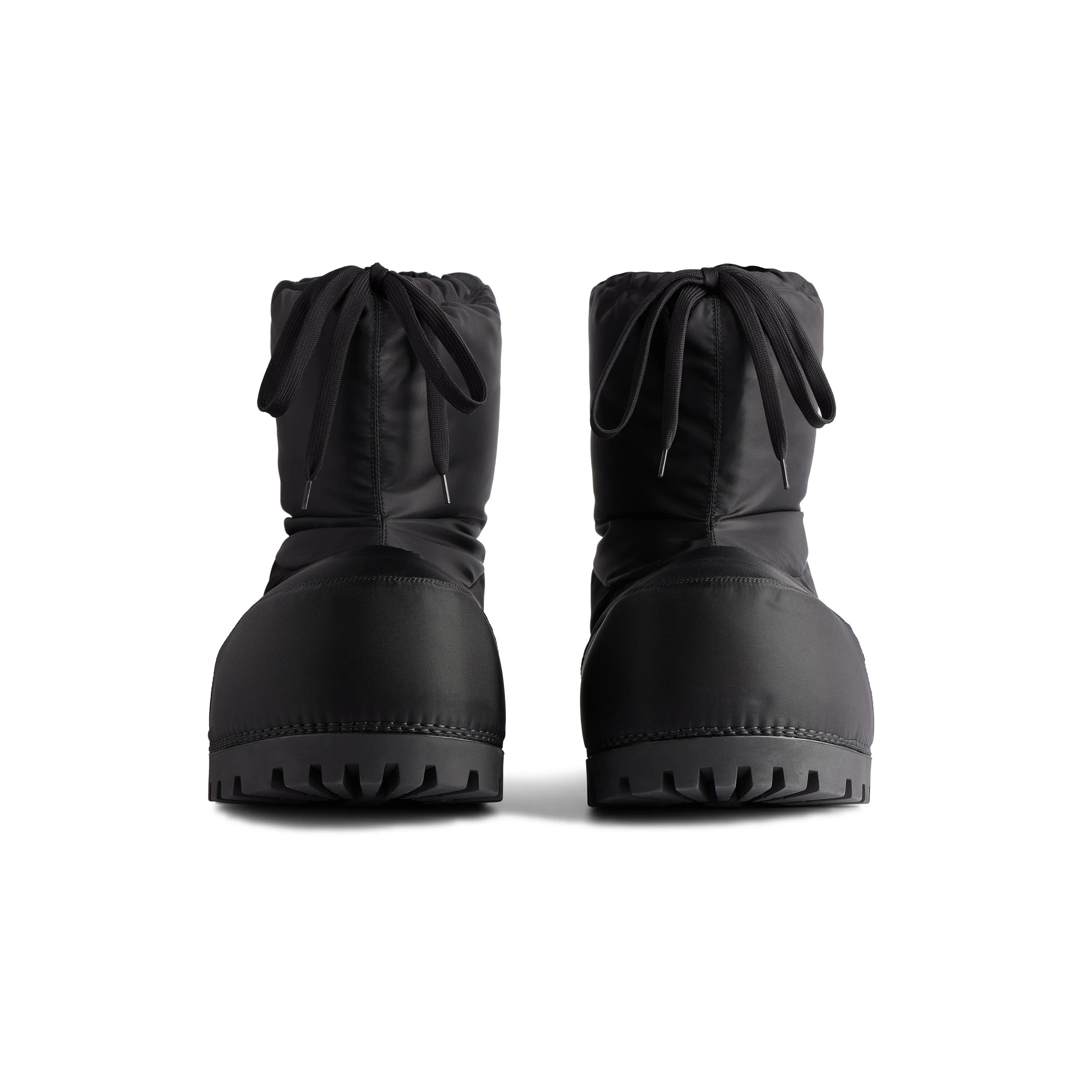 Alaska Low Boot in Black