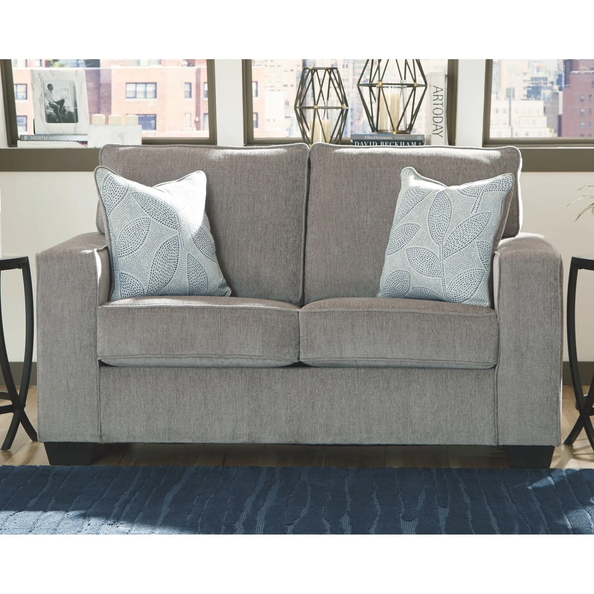 Altari Loveseat