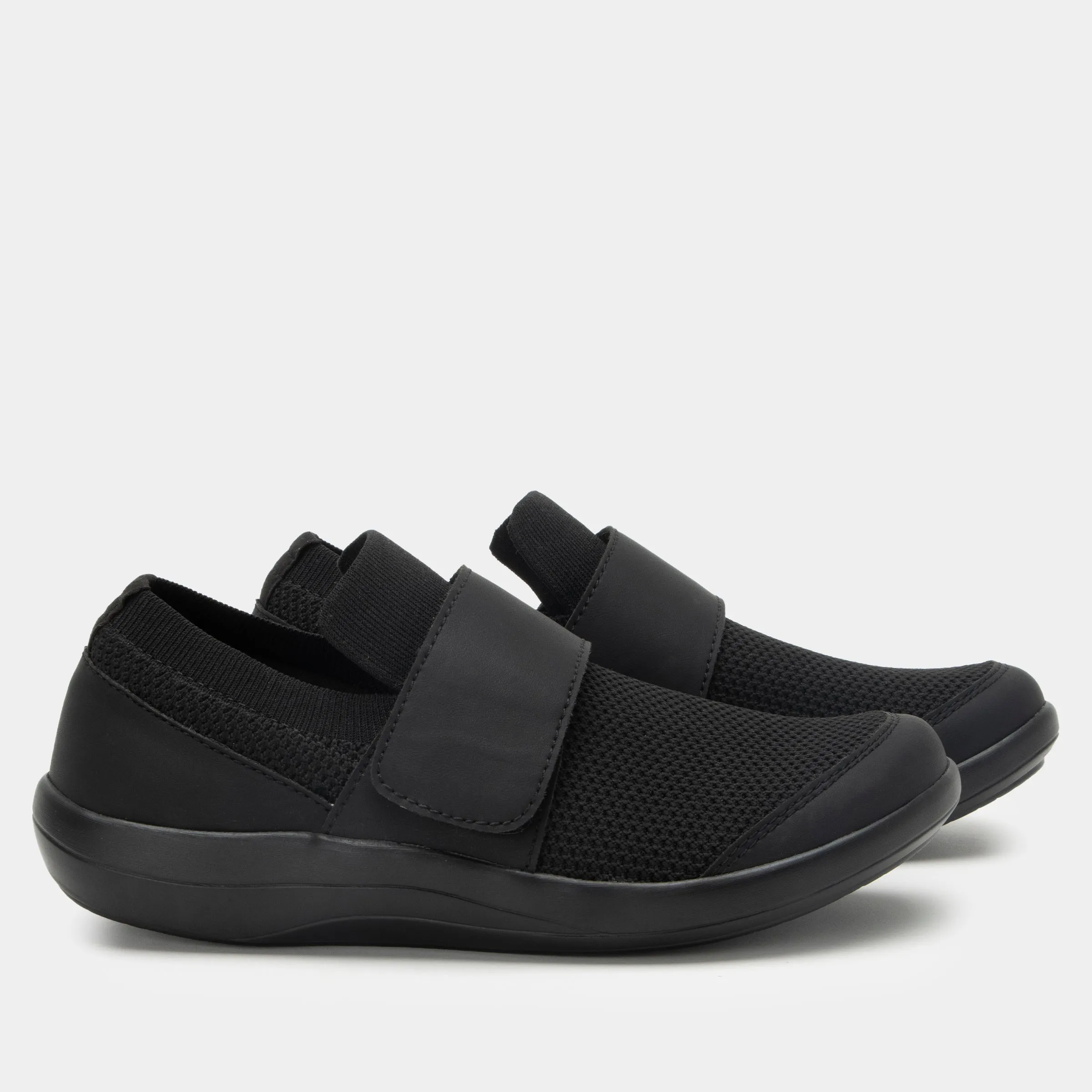 Dasher Black Out Shoe