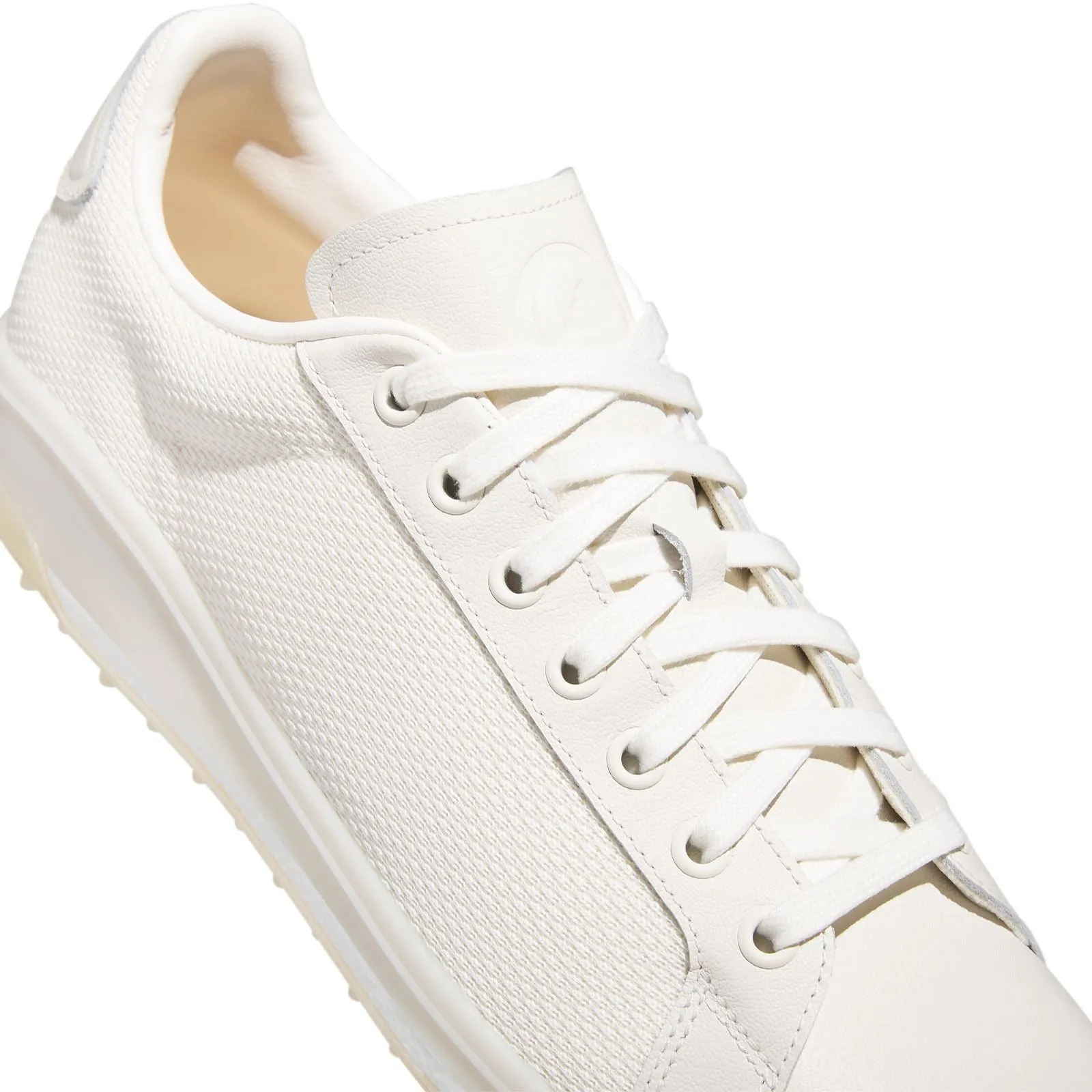 Go-To Spikeless Shoes White/Alumina/Magic Beige - SS23