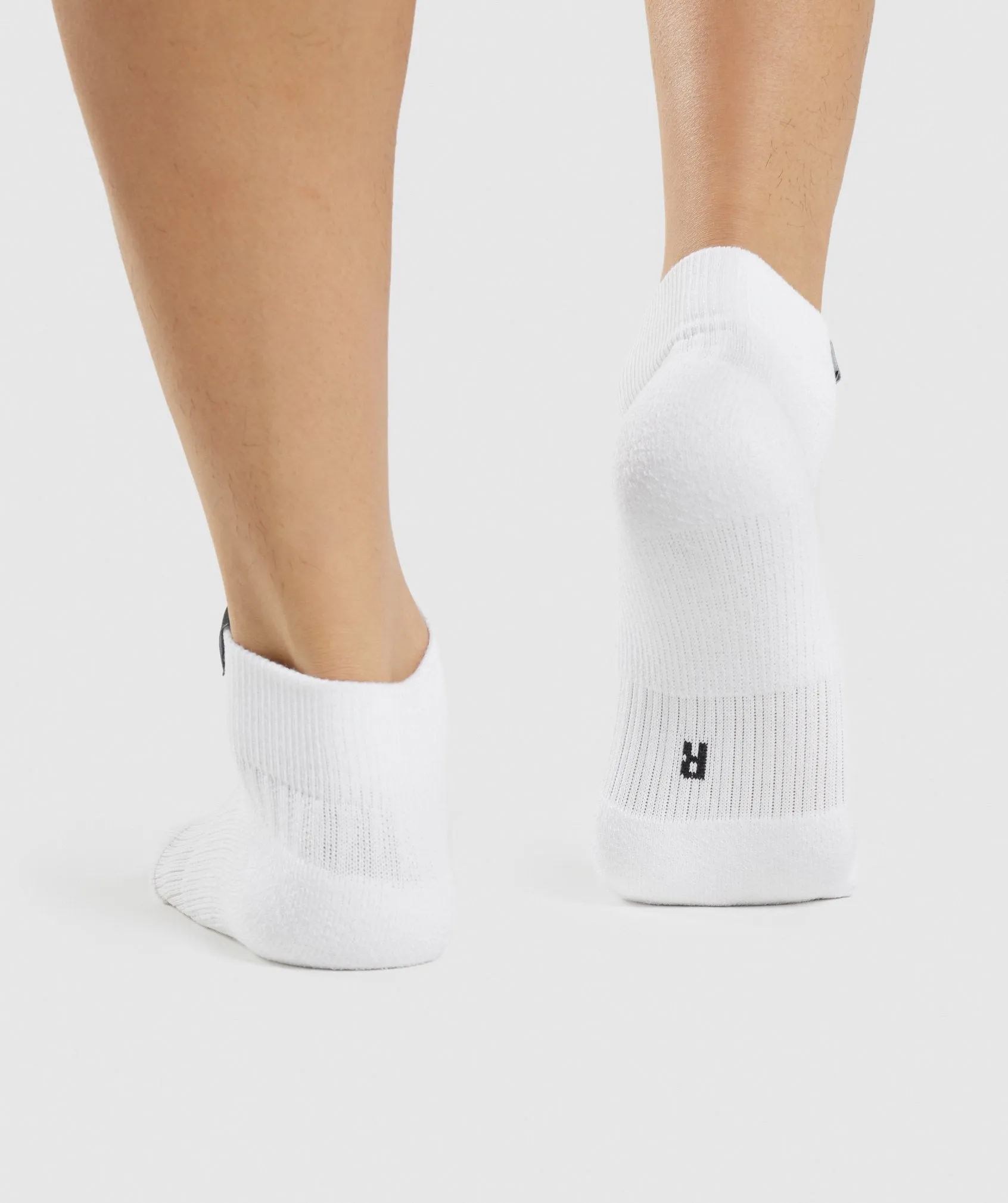 Gymshark Woven Tab Sneaker Socks 3pk - White