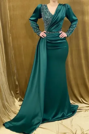 Modern Green Mermaid Long Sleeves Prom Dress With Beading