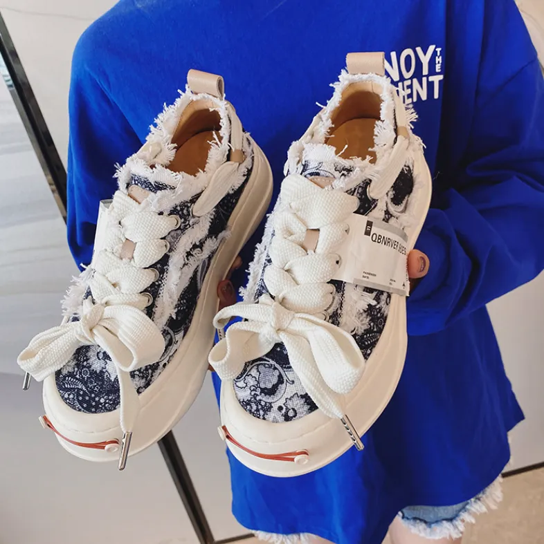 “Plush Canvas”Shoes