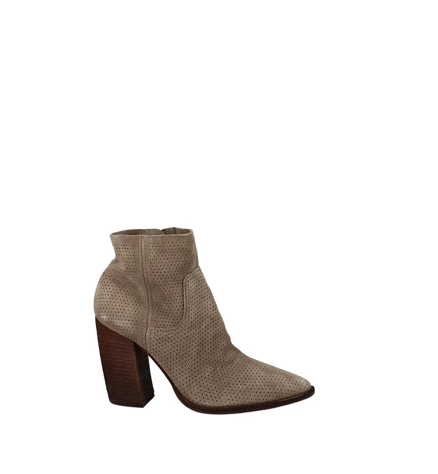 VINCE CAMUTO - CAVA SUEDE BOOTS **FREE SHIPPING**